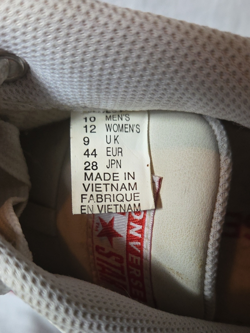 CONVERSE ALL STARS White And Red Sneakers / Tennis Shoes Mens 10 Womens 12 - Picture 6 of 6